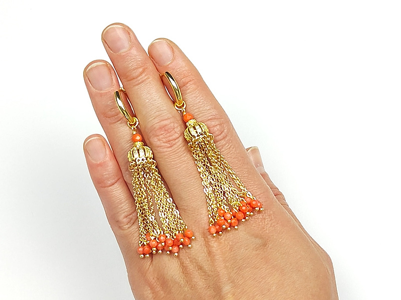 Набор материалов "Серьги кисточки с кораллом"