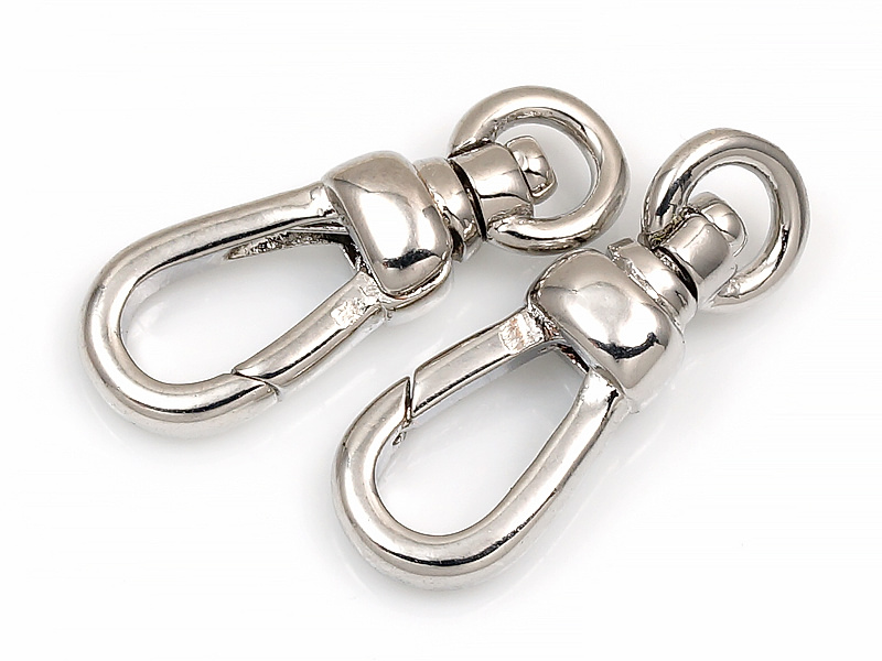 Замочек карабин с вращающимся колечком для создания бижутерии (украшений). Покрытие - родий. Размер замочка - 15х7х2 мм, внутреннее пространство замочка - 7.5х3 мм. Размеры подвесного колечка - 5.5х1 мм, колечко замкнуто и крутится, внутренний размер колечка - 2.5х2х1 мм. Цена указана за штуку.
 | Интернет-магазин товаров для рукоделия