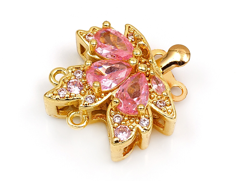 Двухрядный замочек коробка "Золотой клевер с розовым топазом" для создания бижутерии (украшений). Покрытие - золото 14К. Вставки - инкрустация фианитами и ювелирными кристаллами. Длина замочка с колечками - 18 мм. Ответная часть замочка - 11х7х2 мм.
Диаметр подвесных колечек для тросика - 1.5 мм. Основание клевера - 14х5.5 мм, размеры двух отверстий на этом основании - 3х2 мм. Размеры шести отверстий между выступами листа клевера - 3х2 мм. Цена указана за штуку.
| Интернет-магазин товаров для рукоделия