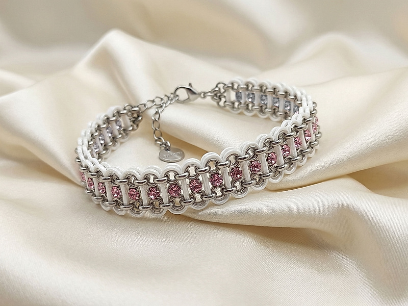 Набор материалов "Серебряный парчовый браслет с ролло, шнуром и стразовой цепочкой топаз"