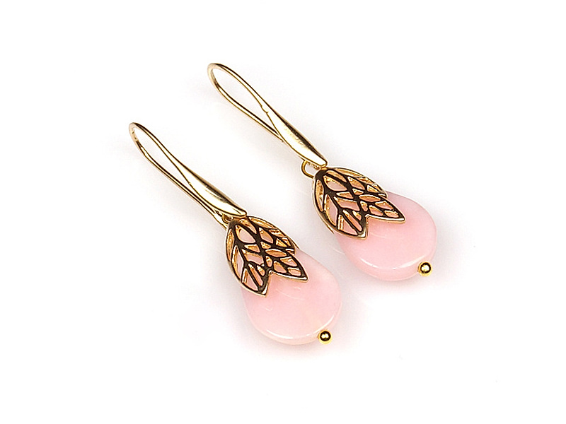 Набор материалов для сборки сережек из бусин капель розового опала, ажурных шапочек и швенз крючков. Основа украшения - пин с шариком.&nbsp;

Мастер - класс, как собрать серьги из бусин капель и ажурной шапочки, ЗДЕСЬ.&nbsp;
 | Интернет-магазин товаров для рукоделия