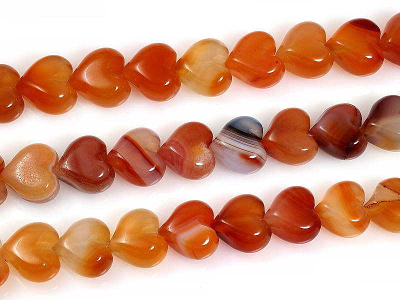Бусины сердечки сердолика (облагорожены). Месторождение - Ботсвана. Диаметр отверстия 1.5 мм. Размеры, вес, длина и количество бусин на нити указаны примерно. Точнее замеряем по требованию. Неровности, мелкие выемки.
 | Интернет-магазин товаров для рукоделия