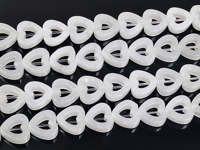 Бусины сердечки белого кварца. Месторождение - Бразилия. Диаметр отверстия 1.5 мм. Размеры и вес устреднены. Микровыемки.
| Интернет-магазин товаров для рукоделия