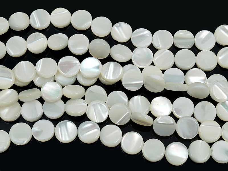 Бусины таблетки, монетки белого перламутра