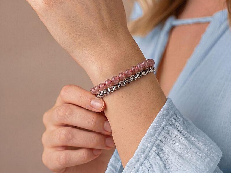 Набор материалов "Браслет с клубничным кварцем, цепочкой  и магнитным замочком"