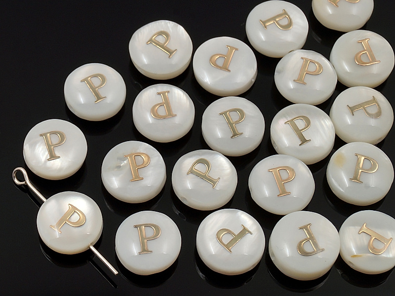 Бусина монетка "Буква P" из белого перламутра Диаметр отверстия 0.4 мм. Размеры и вес усреднены. Точнее замеряем по требованию.
 | Интернет-магазин товаров для рукоделия