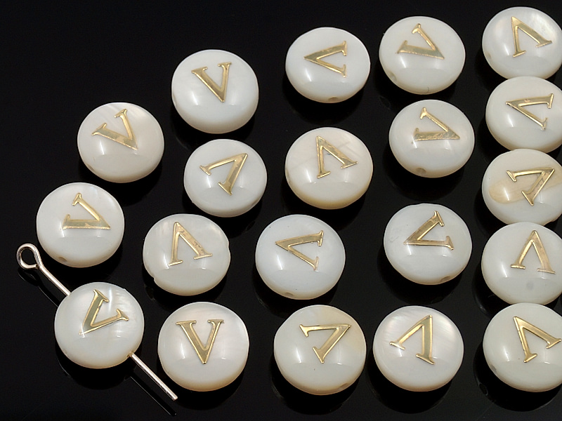 Бусина монетка "Буква V" из белого перламутра Диаметр отверстия 0.4 мм. Размеры и вес усреднены. Точнее замеряем по требованию.
 | Интернет-магазин товаров для рукоделия
