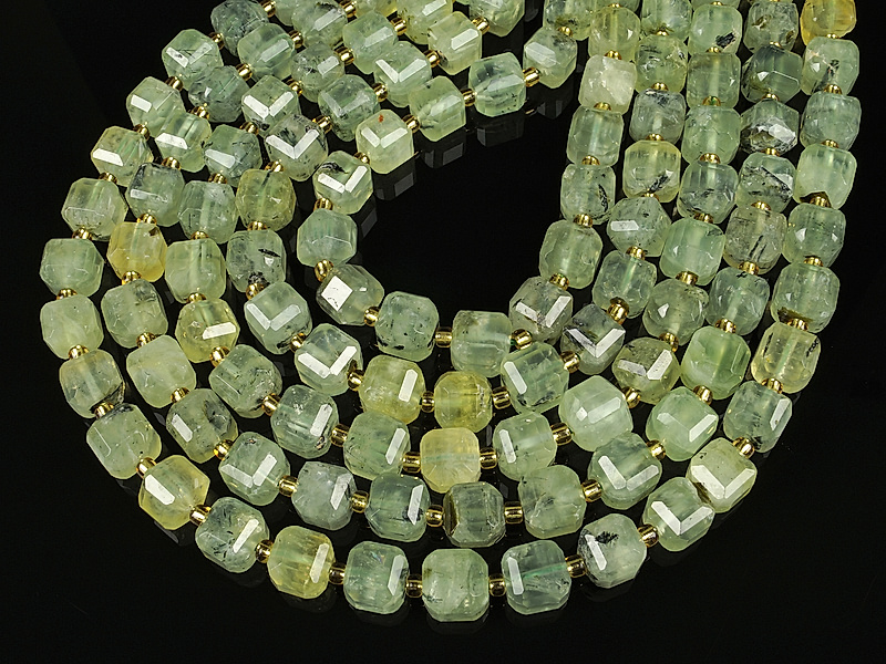 Граненые бусины кубики пренита 8x8x8мм