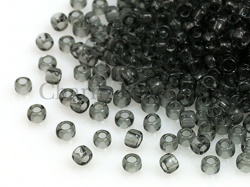 Бисер Toho, размер 8/0. Цвет 29B (прозрачный, серый). Производитель - Япония. Цена указана за 10 грамм. | Интернет-магазин товаров для рукоделия