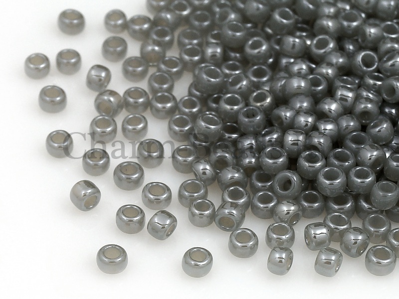 Бисер Toho, размер 8/0.  Цвет #150 (Цейлон, дым). Производитель - Япония. Цена указана за 10 грамм. | Интернет-магазин товаров для рукоделия