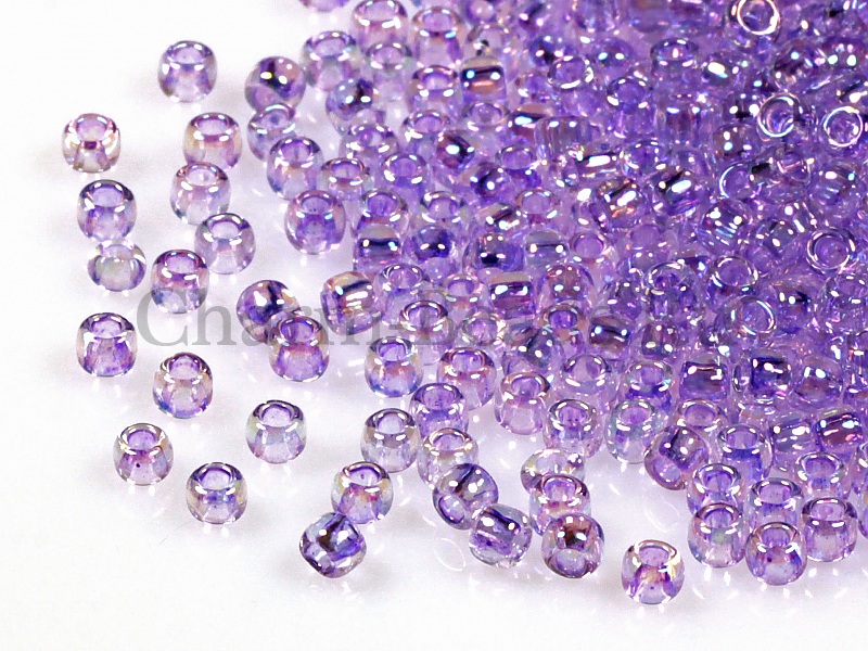 Бисер Toho, размер 8/0.  Цвет: #477D (радужный прозрачный, наперстянка). Производитель - Япония. Цена указана за 10 грамм. | Интернет-магазин товаров для рукоделия