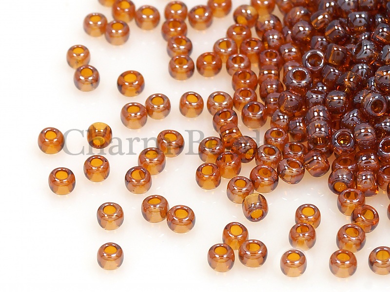 Бисер Toho, размер 11/0. Цвет #114 (Радужный прозрачный, дымчатый топаз). Цена указана за 10 грамм. Производитель - Япония.  | Интернет-магазин товаров для рукоделия