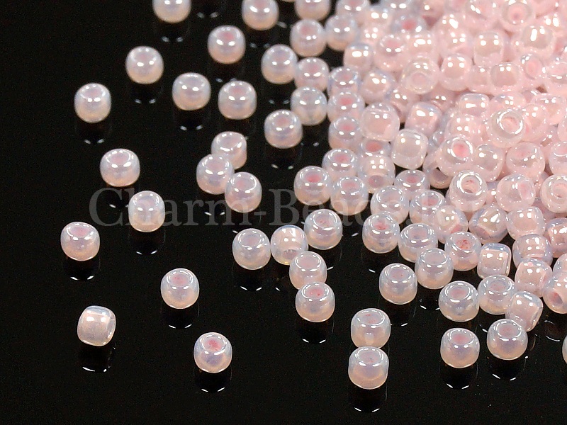 Бисер Toho, размер 11/0. Цвет #145L (Цейлон, нежный розовый). Цена указана за 10 грамм. Производитель - Япония. | Интернет-магазин товаров для рукоделия