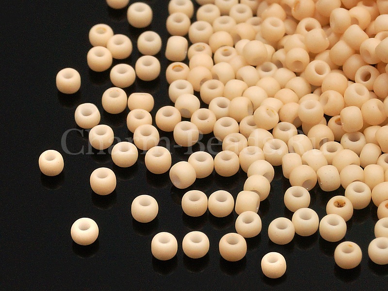 Бисер Toho, размер 11/0.  Цвет #763 (Матовый непрозрачный, пастель, абрикос). Цена указана за 10 грамм. Производитель - Япония. | Интернет-магазин товаров для рукоделия