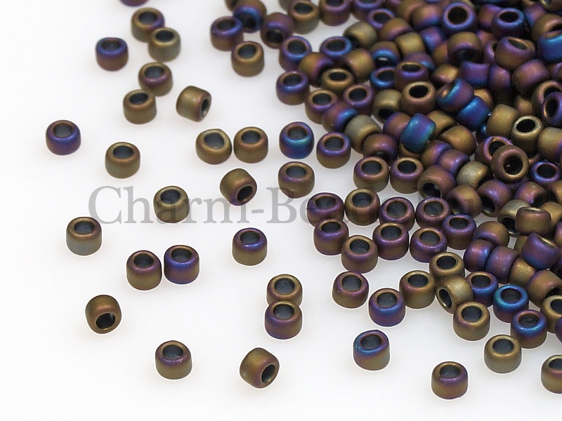 Бисер Toho, размер 15/0. Цвет #615 (Матовый радужный, пурпурный). Цена указана за 10 грамм. Производитель - Япония. | Интернет-магазин товаров для рукоделия