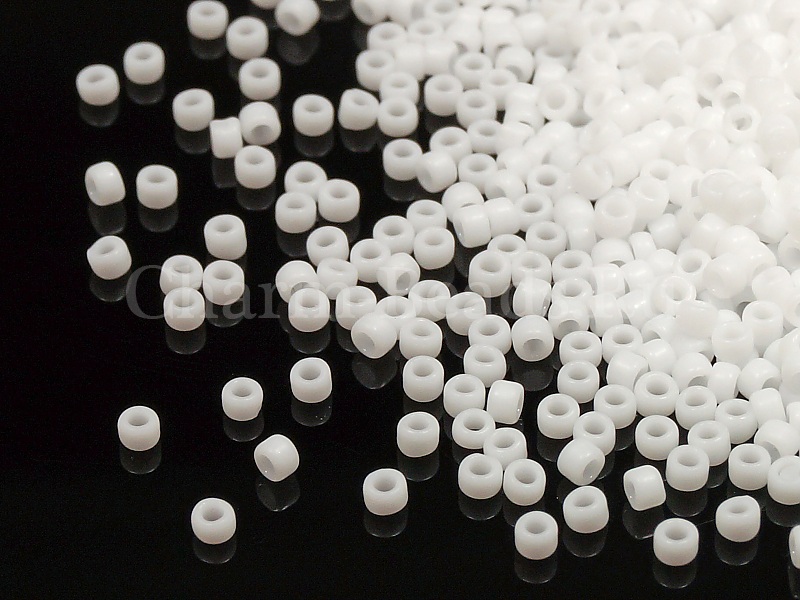 Бисер Toho, размер 15/0. Цвет #41F (Матовый непрозрачный, белый). Цена указана за 10 грамм. Производитель - Япония.  | Интернет-магазин товаров для рукоделия