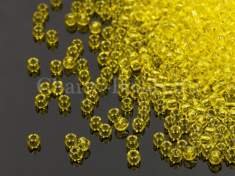 Бисер Toho, размер 15/0.  Цвет #12 (Прозрачный, лимон). Цена указана за 10 грамм. Производитель - Япония. | Интернет-магазин товаров для рукоделия