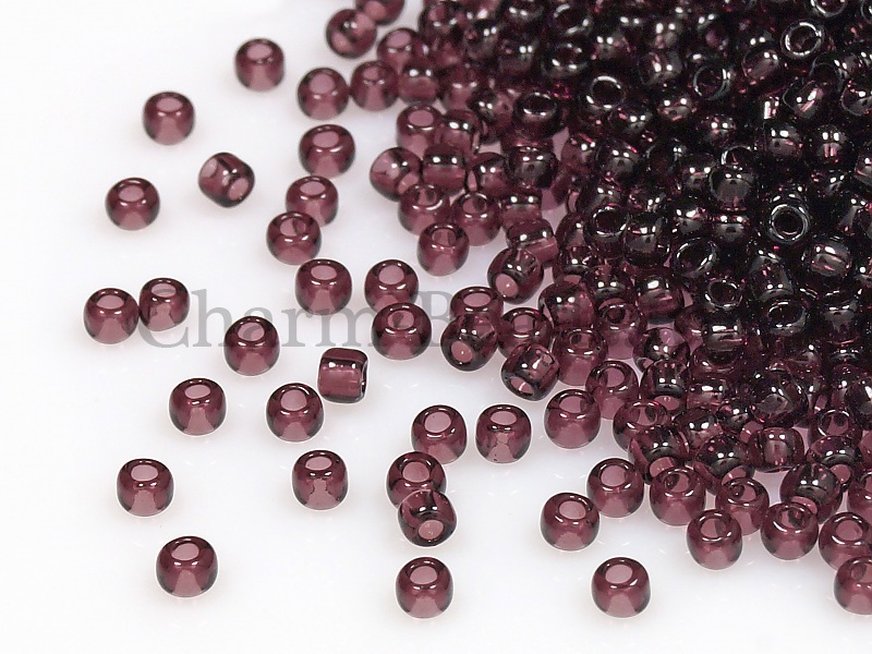 Бисер Toho, размер 15/0. Цвет #6C (Прозрачный, аметист). Цена указана за 10 грамм. Производитель - Япония. | Интернет-магазин товаров для рукоделия
