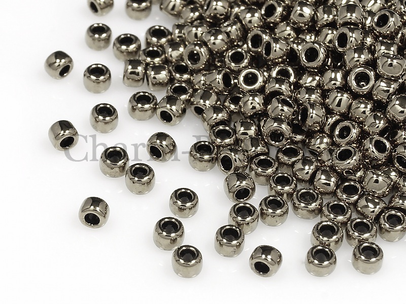 Бисер Toho, размер 8/0. Цвет #711 (Никель). Цена указана за 10 грамм. Производитель - Япония. | Интернет-магазин товаров для рукоделия