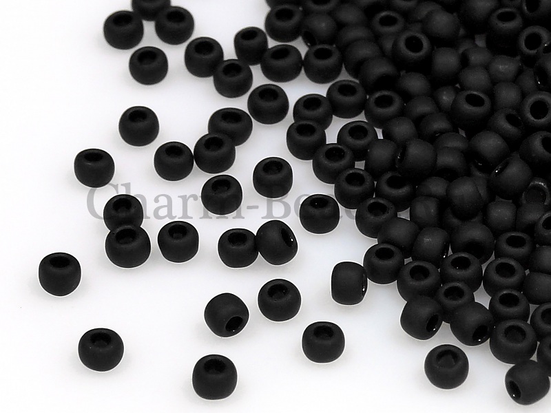 Бисер Toho, размер 8/0. Цвет #49F (Матовый непрозрачный, черный). Цена указана за 10 грамм. Производитель - Япония. | Интернет-магазин товаров для рукоделия