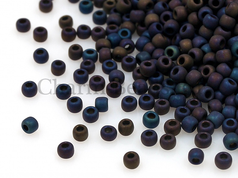 Бисер Toho, размер 11/0.Цвет #82F (металлизированный матовый, синий). Цена указана за 10 грамм. Производитель - Япония. | Интернет-магазин товаров для рукоделия