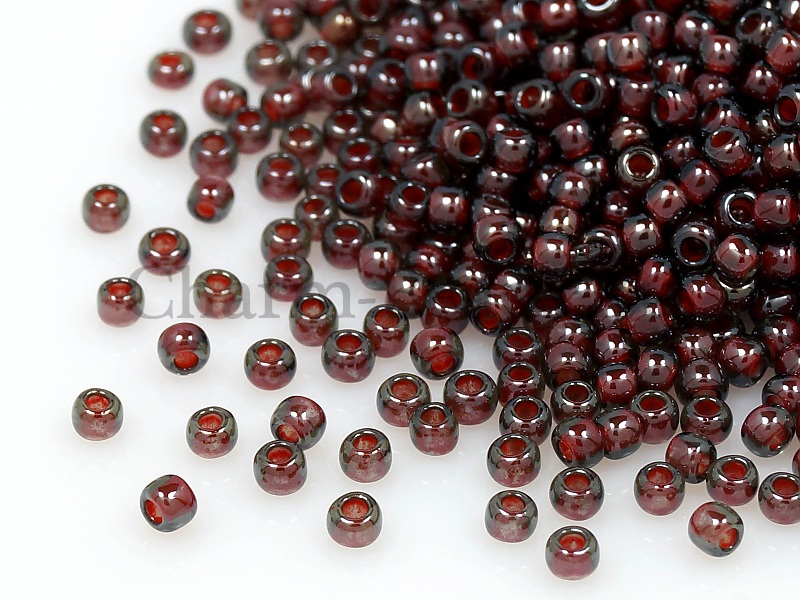 Бисер Toho, размер 11/0. Цвет #363 (Окрашенный изнутри, бордовый). Цена указана за 10 грамм. Производитель - Япония. | Интернет-магазин товаров для рукоделия