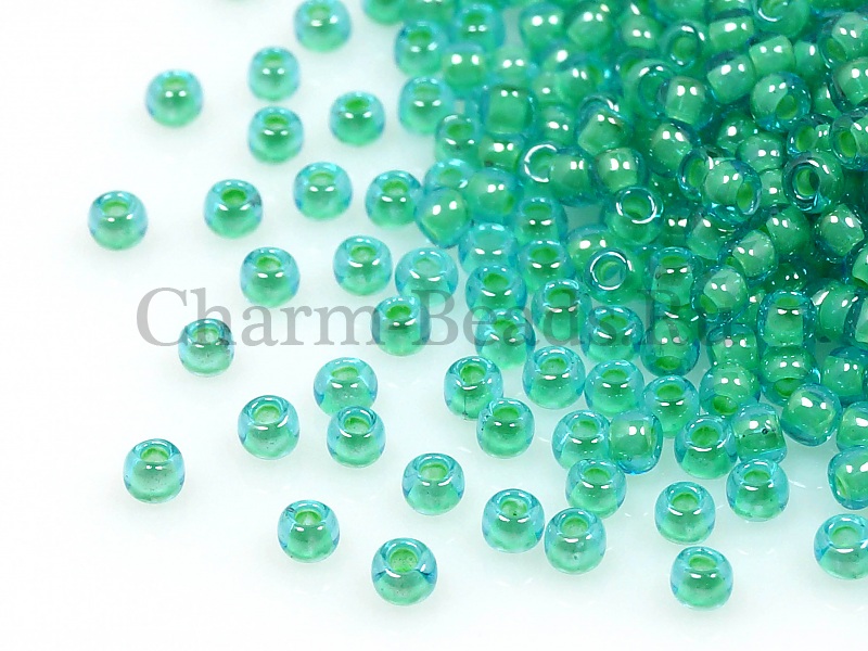 Бисер Toho, размер 11/0. Цвет #954 (Окрашенный изнутри, вода/светлый нарцисс). Цена указана за 10 грамм. Производитель - Япония. | Интернет-магазин товаров для рукоделия