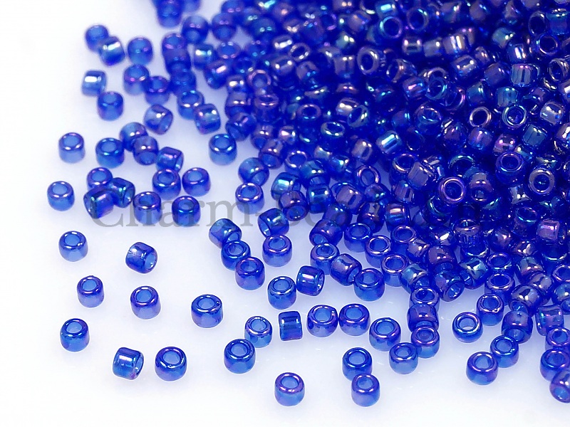 Бисер Toho, размер 15/0. Цвет #87 (Радужный прозрачный, кобальт). Цена указана за 10 грамм. Производитель - Япония. | Интернет-магазин товаров для рукоделия