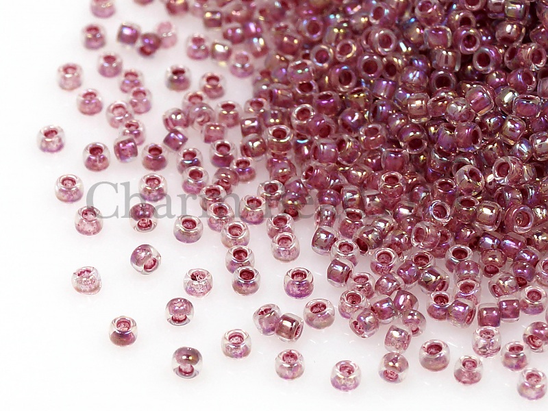 Бисер Toho, размер 15/0. Цвет #771 (Окрашенный изнутри, радужный хрусталь/земляника). Цена указана за 10 грамм. Производитель - Япония. | Интернет-магазин товаров для рукоделия