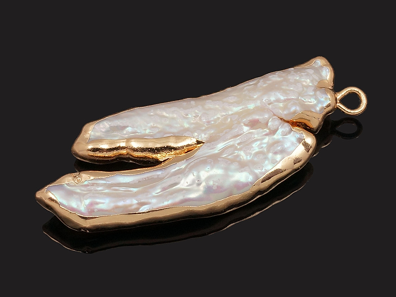 Пoдвeска с жемчугом 37x15x5мм