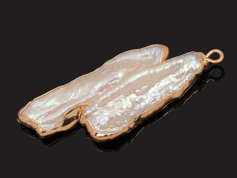 Пoдвeска с жемчугом 40x15x6мм