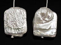 Бусины натурального жемчуга бива А класса. Отличный блеск перламутра. Производитель - Южный Китай.  На бусинах встречаются наплывы перламутра и неровности. Размер и вес бусин усреднен. Цена за пару., фото №118993