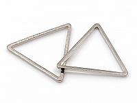 Подвеска треугольник для создания украшений. Покрытие - родий. Цена указана за штуку.
