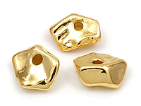 Бусина - разделитель "Золотистый кусок" для создания украшений. Покрытие - родий. Диаметр отверстия 1.5 мм. Цена указана за штуку.
