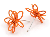 Швензы пусеты невесомый оранжевый цветок для сережек. Покрытие - родий. Длина штифта 12 мм. Цена указана за 1 пару.