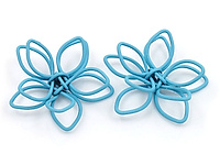 Подвеска "Синий цветок" для создания украшений. Основа - стальная проволока с цветным покрытием. Цена указана за штуку.
