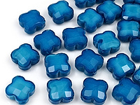 Пара стеклянных бусин "Светло-синий клевер" для создания украшений. Диаметр продольного отверстия 1.2 мм. Цена указана за пару.
