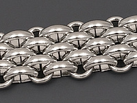 Ювелирная цепочка с кирпичным плетением для создания бижутерии (украшений). Основа - нержавеющая сталь AISI 316. Ширина цепочки - 13 мм, высота - 4.5 мм. Размер звеньев - 7.5х4.5х2 мм, звенья не запаяны. Цена указана за 20 см. При покупке от 2 мерок, вы получаете 40, 60 и другие отрезки, кратные 20 см, одним отрезком.
Нержавеющая сталь AISI 316 безопасна, гипоаллергенна, обладает высокой прочностью, устойчива к коррозии во влажной среде, при высоких температурах, в агрессивных средах.
, фото №140709
