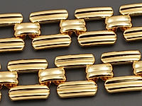 Ювелирная цепочка с кирпичным плетением для создания бижутерии (украшений). Покрытие - золото 14К. Ширина цепочки - 10 мм. Высота - 3 мм. Размер звеньев - 10х9 и 6х3 мм, одно не замкнуто. Цена указана за 20 см. При покупке от 2 мерок, вы получаете 40, 60 и другие отрезки, кратные 20 см, одним отрезком.
, фото №153100