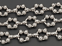 Ювелирные цепочка с плетением шторки для создания бижутерии (украшений). Покрытие - родий. Ширина цепочки - 7 мм, высота - 3 мм. Размер звеньев - 7х3 и 7х3х1.5 мм, одно не замкнуто. Цена указана за 20 см. При покупке от 2 мерок, вы получаете 40, 60 и другие отрезки, кратные 20 см, одним отрезком. 
, фото №153127