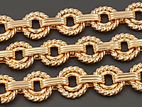Ювелирная цепочка с плетением шторки для создания бижутерии (украшений). Покрытие - золото 14К. Размер звеньев - 8x1.5, 5x1 и 7x3x2 мм, не замкнуты. Цена указана за 20 см. При покупке от 2 мерок, вы получаете 40, 60 и другие отрезки, кратные 20 см, одним отрезком.
, фото №153794