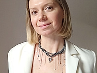 Набор материалов для сборки запутанного чокера с гематитом, ювелирной цепочкой, подвеской сердечко. Количество бахромы для чокера можно регулировать по своему усмотрению, центральную подвеску поменять на любую другую.&nbsp;

Мастер-класс "Запутанный чокер" 
, фото №157170