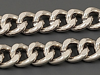 Ювелирная цепочка панцирь для создания бижутерии (украшений). Покрытие - родий. Размер звена - 9х8х3.7 мм, не замкнуто. Шероховатости. Цена указана за 20 см. При покупке от 2 мерок, вы получаете 40, 60 и другие отрезки, кратные 20 см, одним отрезком.
, фото №157405