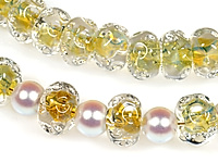 Стеклянные бусины цветы лэмпворк (lampwork) "Белый ландыш" для создания украшений (бижутерии). Диаметр отверстия 1.5 мм. Размеры и вес усреднены. Точнее замеряем по требованию.

На бусинах с уценкой мелкие выемки.
, фото №160110