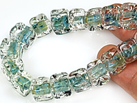 Стеклянные бусины цветы лэмпворк (lampwork) "Белый ландыш" для создания украшений (бижутерии). Диаметр отверстия 1.5 мм. Размеры и вес усреднены. Точнее замеряем по требованию.

На бусинах с уценкой мелкие выемки.
, фото №160116