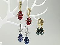 Серьги неваляшки с вишнёвым жемчуга Майорка - идея с русской душой: сочный цвет, округлая форма, тёплое золото. Носите с платьями, сарафанами, жакетом или кашемиром — и в будни, и в праздник.
Собираются легко и быстро, с использованием пинов, шапочек и бусин. Размеры бусин можно менять, добавив к сережкам чокер и браслет с подвесками неваляшками.

Мастер - класс, как собрать подвеску неваляшку, ЗДЕСЬ.&nbsp;
, фото №161517