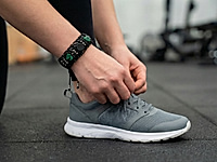 Набор материалов для плетеного браслета с бусинами сердечками малахита, чёрного агата, фурнитуры под серебро. Стильный, строгий  универсальный дизайн. Подойдёт и мужчинам, и женщинам.&nbsp;

Ширину браслета можно менять, прибавляя либо убавляя количество шнуров, бусины и фурнитура также могут быть заменены на любые другие по форме, цвету и расположению.&nbsp;

Мастер - класс, как собрать плетёный браслет, ЗДЕСЬ. &nbsp;
, фото №161528