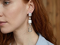 Квадратные серьги с жемчугом майорка - идея со стильным геометрическим акцентом. Прямоугольные швензы, украшенные фианитами, дополняют подвески похожей формы, а белоснежное сияние жемчуга усиливает чёткость форм, линий, порядка и организованности.&nbsp;

Собираются легко и быстро с использованием пинов и бусин.
Цвет и размеры квадратных бусин жемчуга майорка можно поменять на золотой, шоколадный, сиреневый, кремовый и т.д.
, фото №161567