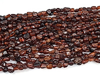 Бусины галтовка граната альмандина. Месторождение - Малави. Диаметр отверстия 0.8 мм. Размеры, вес, длина и количество бусин на нити указаны примерно. Точнее замеряем по требованию. Галтовка не гладкая, с выемками.
, фото №161952