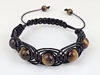 Набор материалов для создания плетёного мужского браслета шамбала с выразительными бусинами тигрового глаза. Подходит для самостоятельного изготовления оригинального аксессуара.
Как и с чем носить
Стильный аксессуар для повседневных и деловых образов, отлично сочетается с часами, костюмом, джинсами и рубашкой.
Мастер - класс, как собрать плетёный ажурный браслет шамбала, ЗДЕСЬ.
, фото №162357